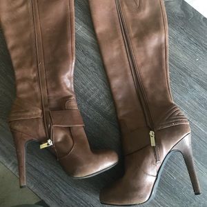 Cognac heeled boots